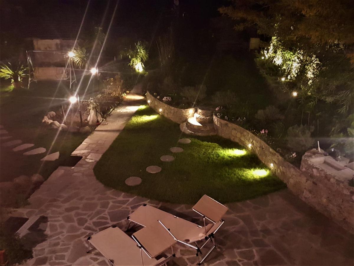 Casa Vacanze Family Albisola Superiore Kültér fotó