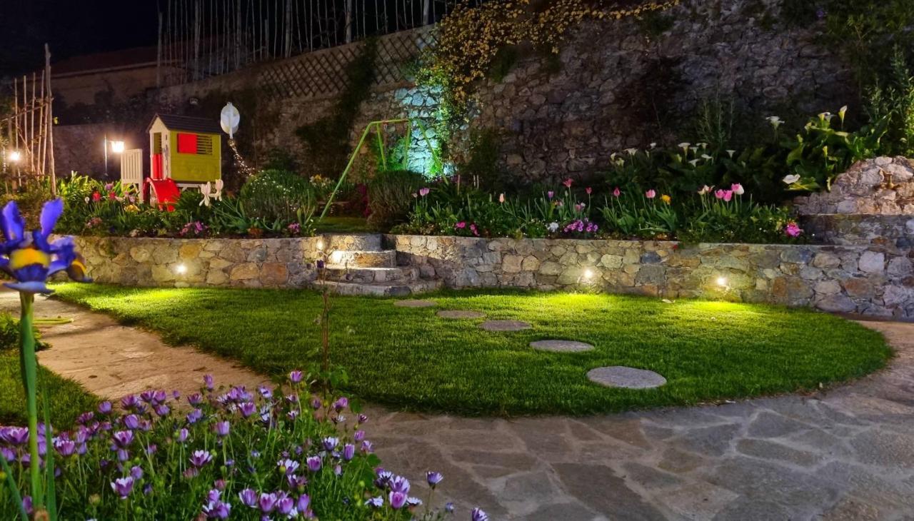 Casa Vacanze Family Albisola Superiore Kültér fotó