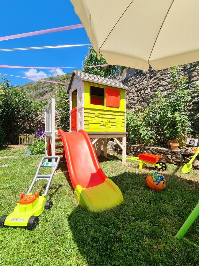 Casa Vacanze Family Albisola Superiore Kültér fotó