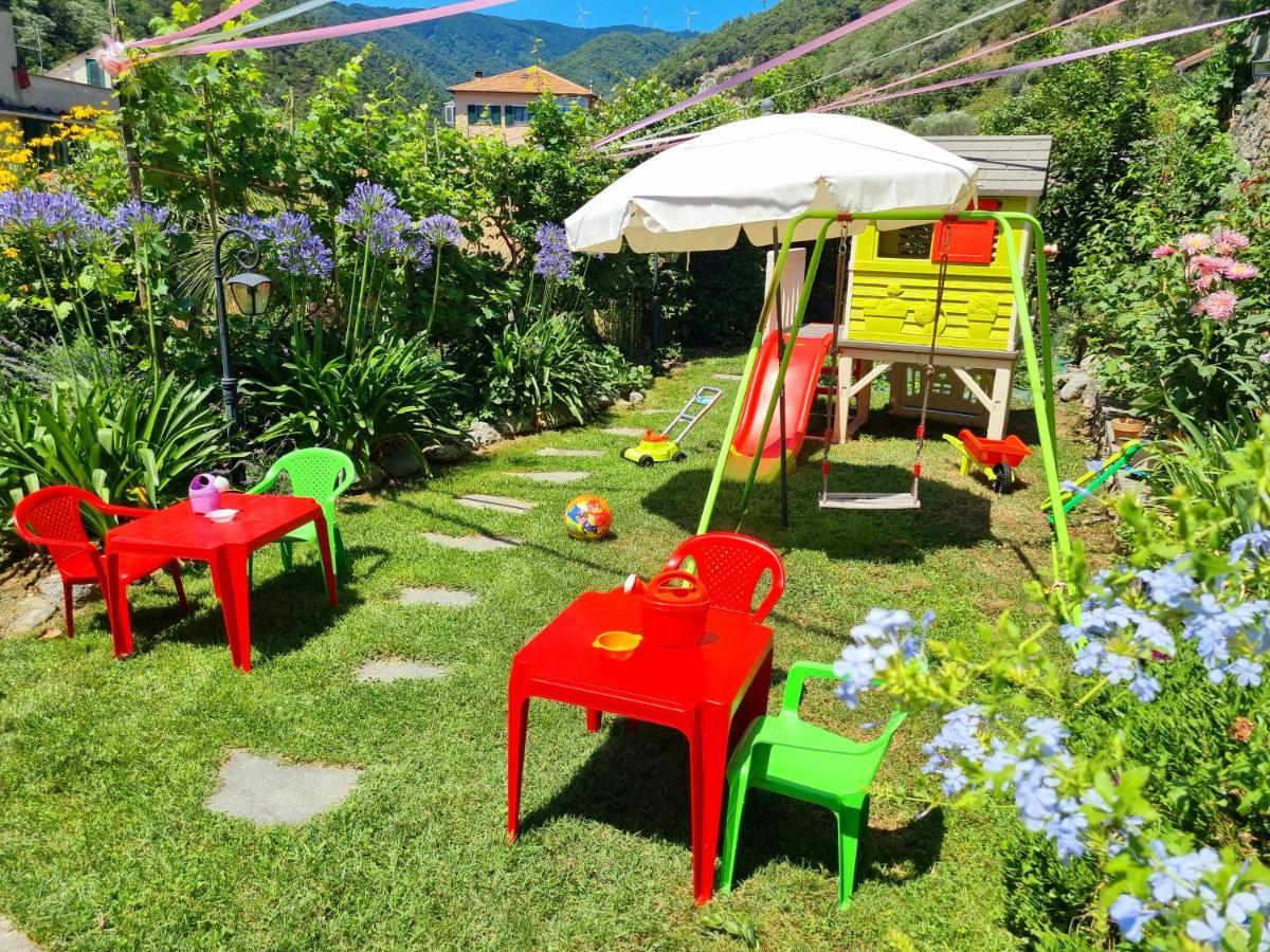 Casa Vacanze Family Albisola Superiore Kültér fotó